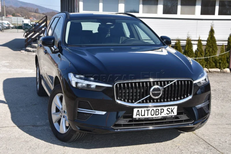 Volvo XC60 2.0 B4 mHEV Core AWD A/T