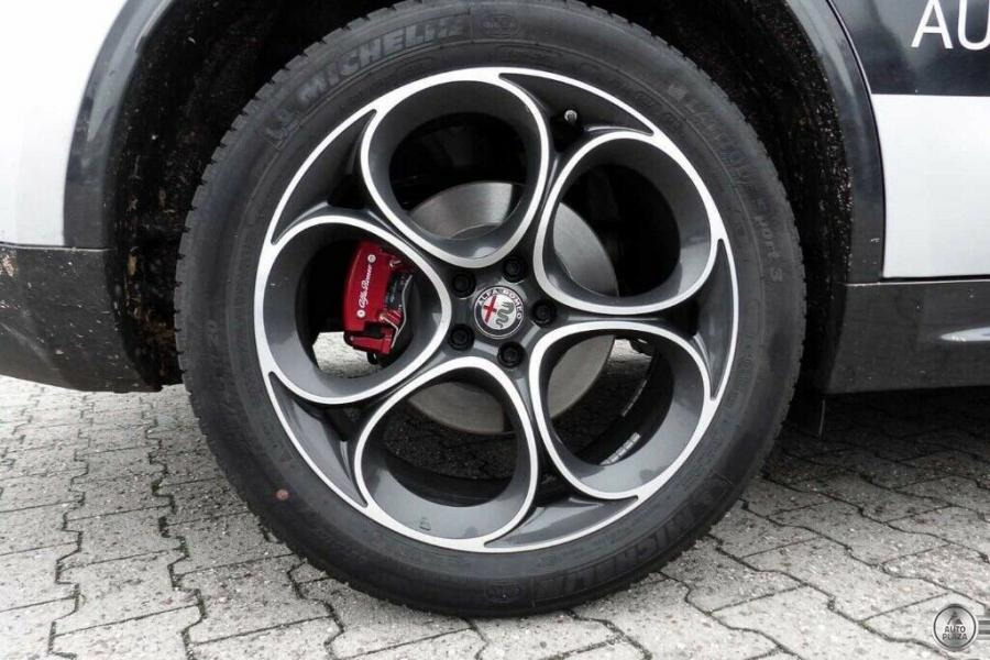 Alfa Romeo Stelvio 2.0 Turbo 16V Q4 *Kamera*VeloceInterieur*LED