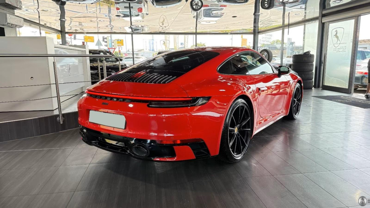 Porsche 911 992 Carrera 4S