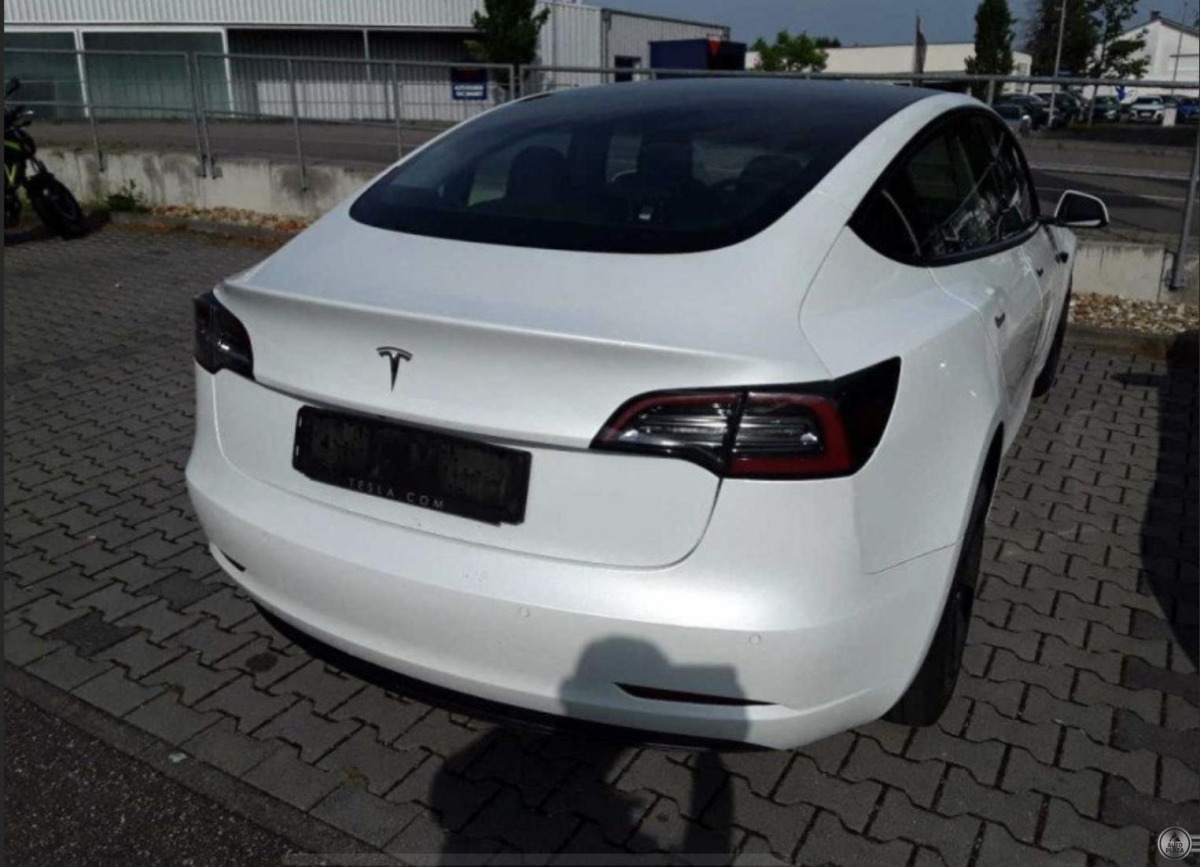 Tesla Model 3 Standard Range Plus