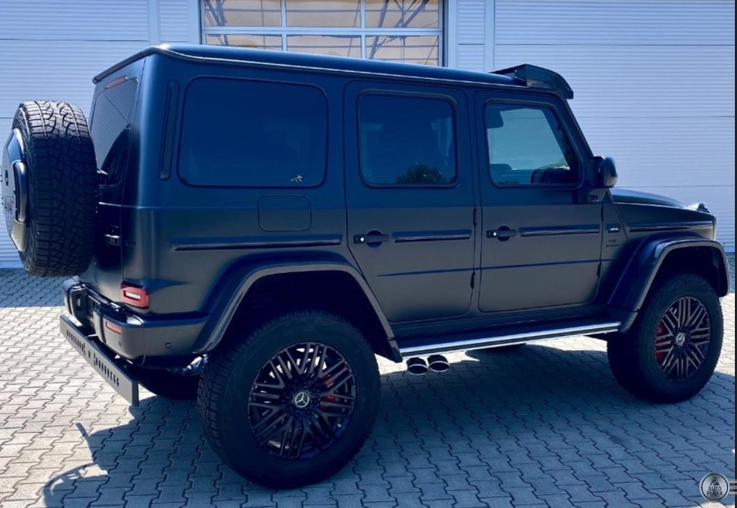 Mercedes-Benz G trieda G63 AMG 4x4², Carbon, Black on Black