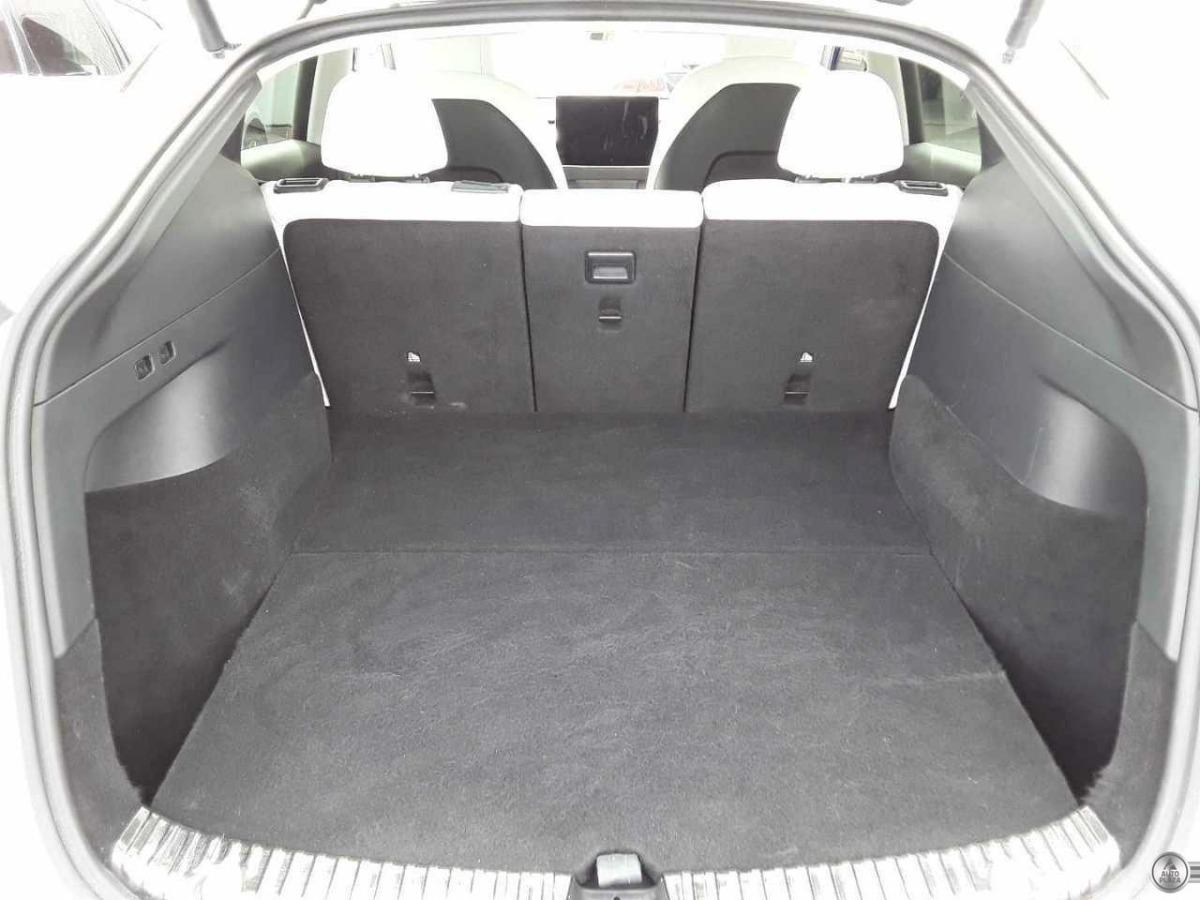 Tesla Model Y Long Range