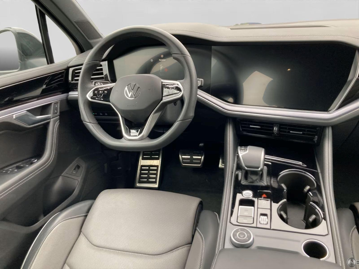 Volkswagen Touareg 3.0 TSI 4M R-Lline Black Facelift