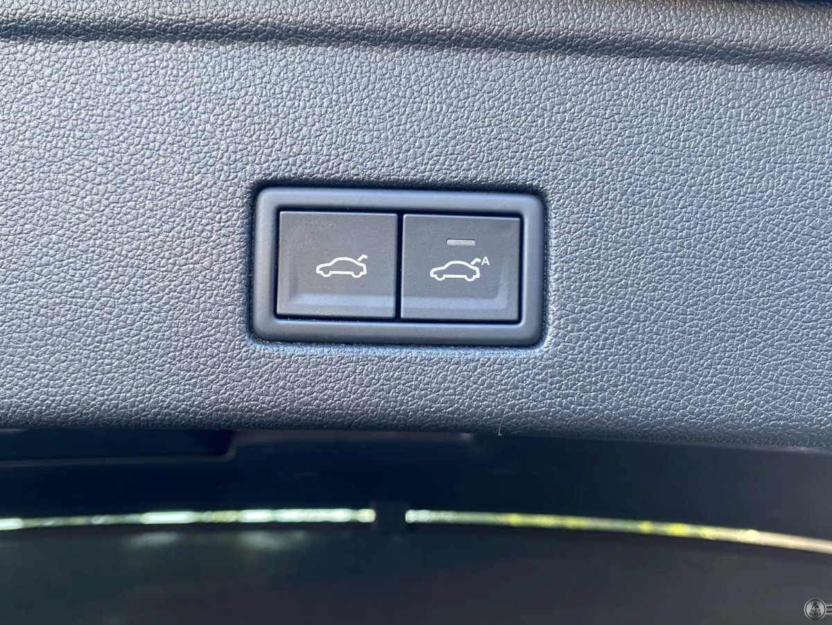 Volkswagen Touareg 3.0 TSI 4Motion R-Line