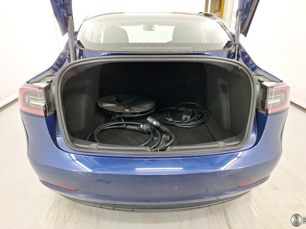Tesla Model 3 Long Range AWD Dual Motor