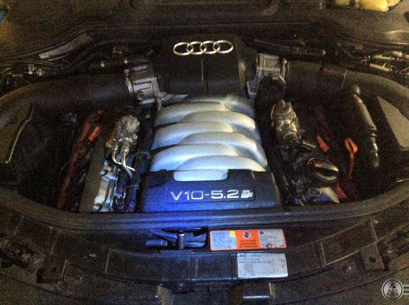 Audi S8 5.2 V10 FSI Quattro