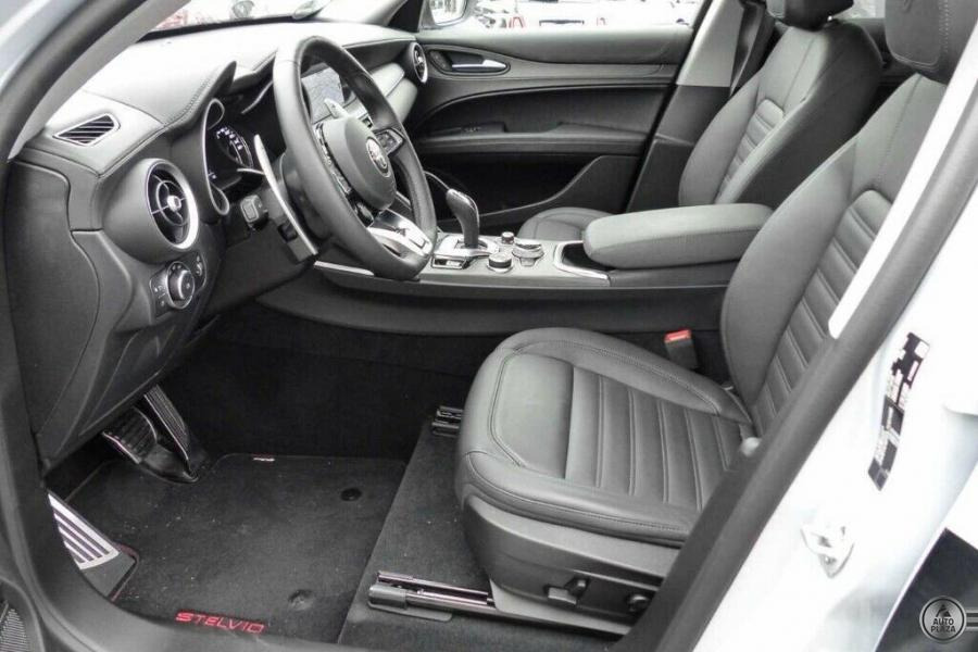 Alfa Romeo Stelvio 2.0 Turbo 16V Q4 *Kamera*VeloceInterieur*LED