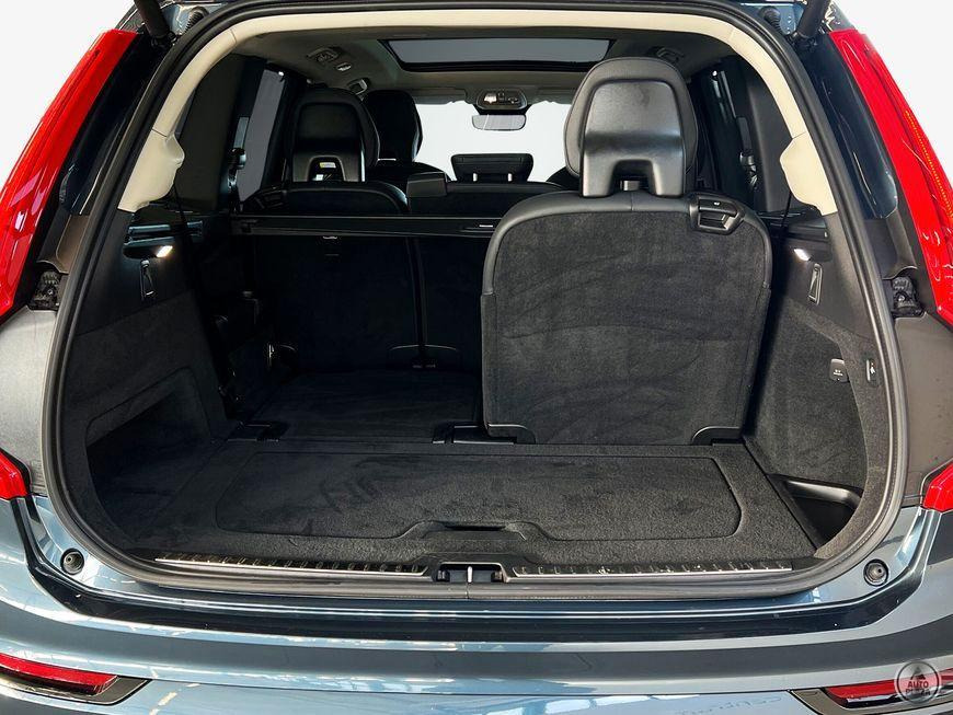 Volvo XC90 B5 AWD 7-Miest Plus-Dark