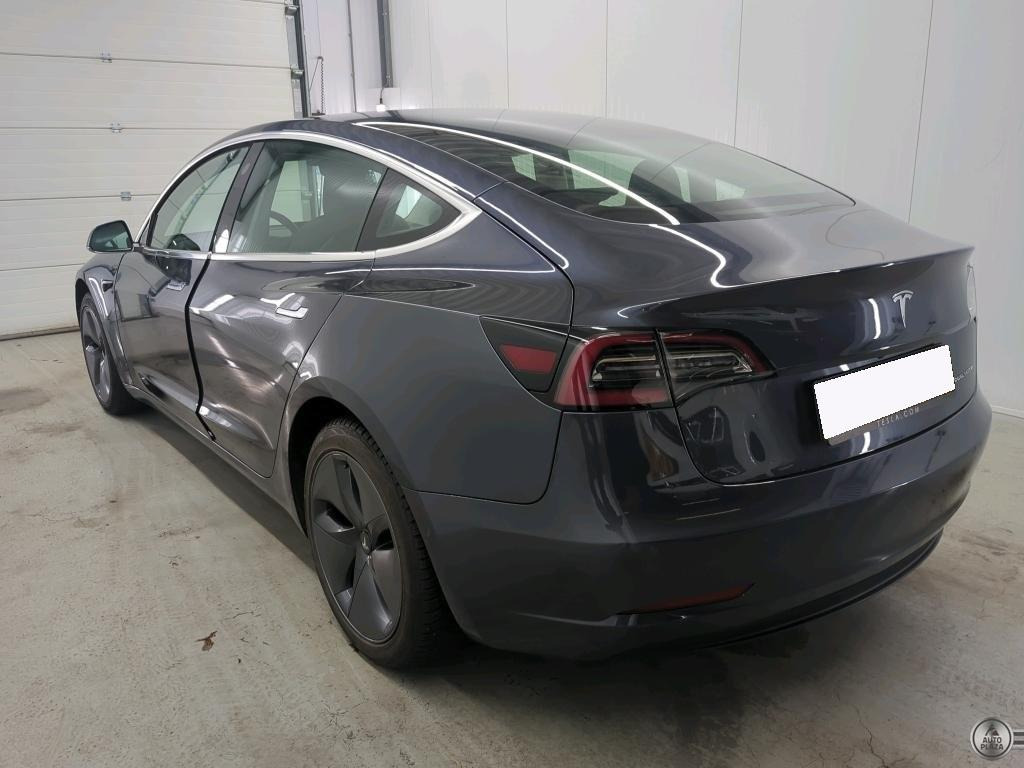 Tesla Model 3 Long Range 75 kWh AWD Ťažné