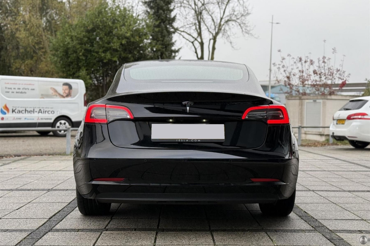 Tesla Model 3 Standard Range Plus
