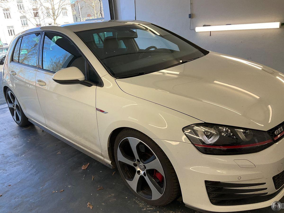 Volkswagen Golf VII 2.0 TSI GTI BlueMotion Tech