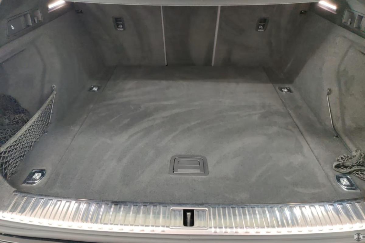 Audi Q8 e-tron S line 55 Quattro