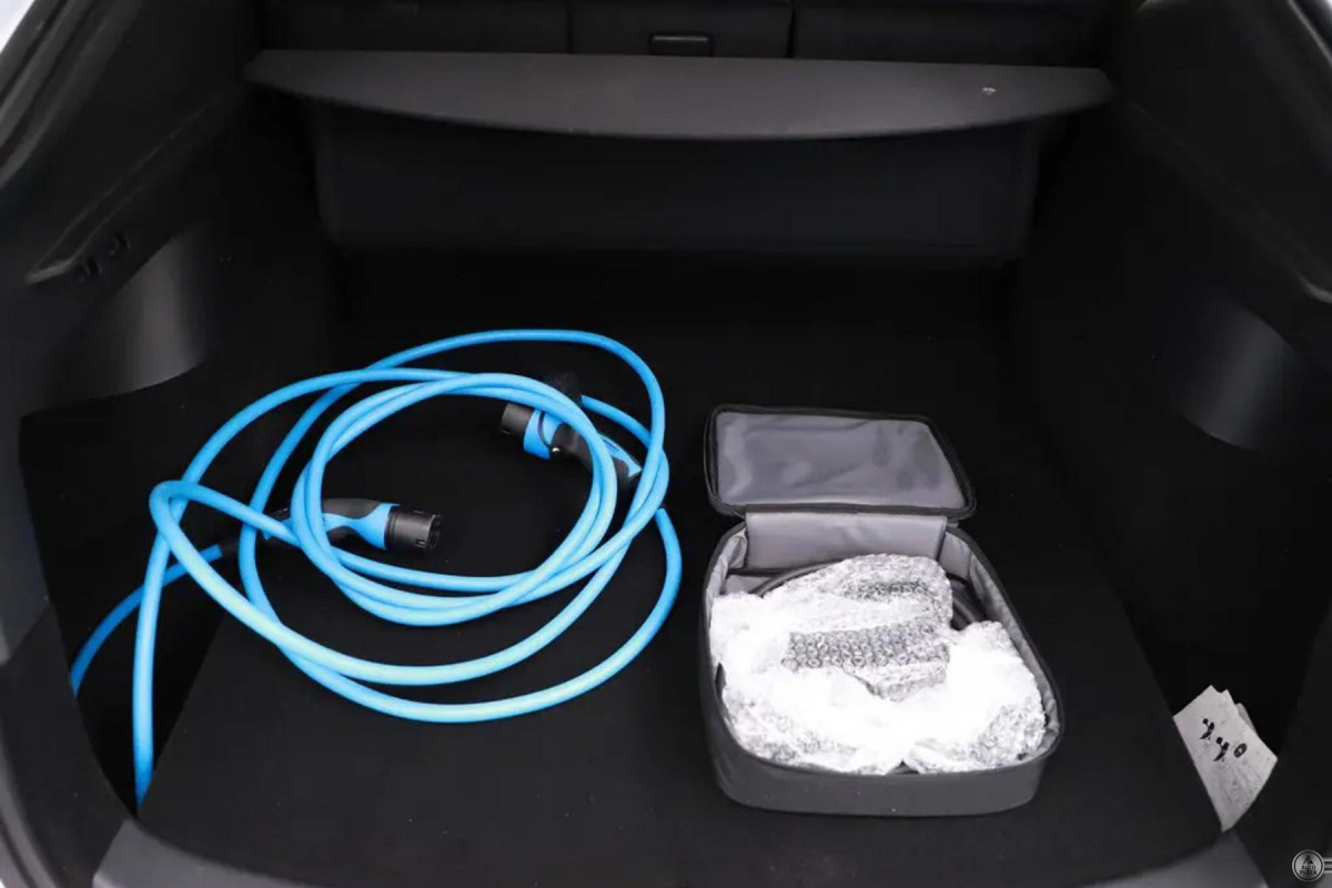 Tesla Model Y Long Range 75 kWh