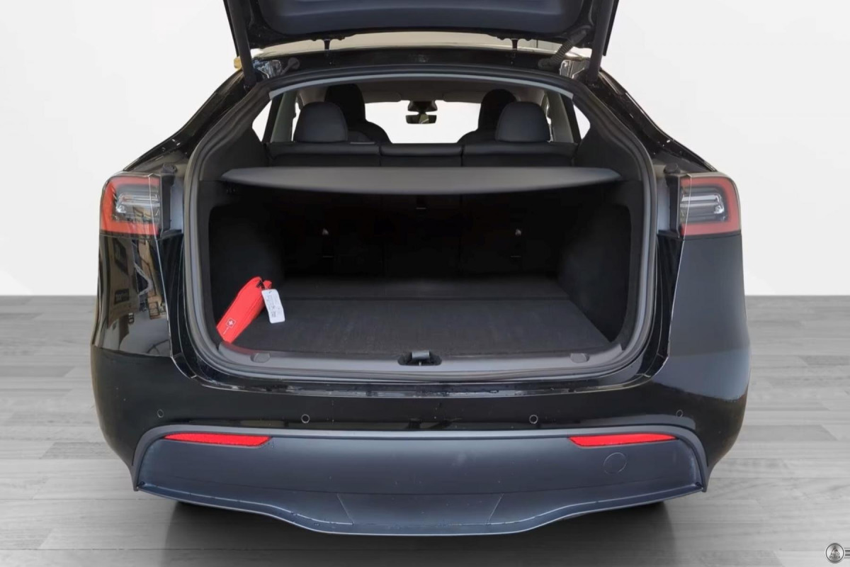 Tesla Model Y Performance AWD