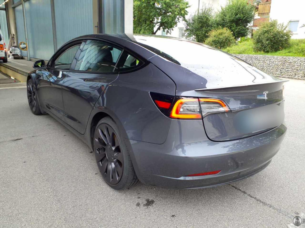 Tesla Model 3 Performance 82 kWh Dual Motor