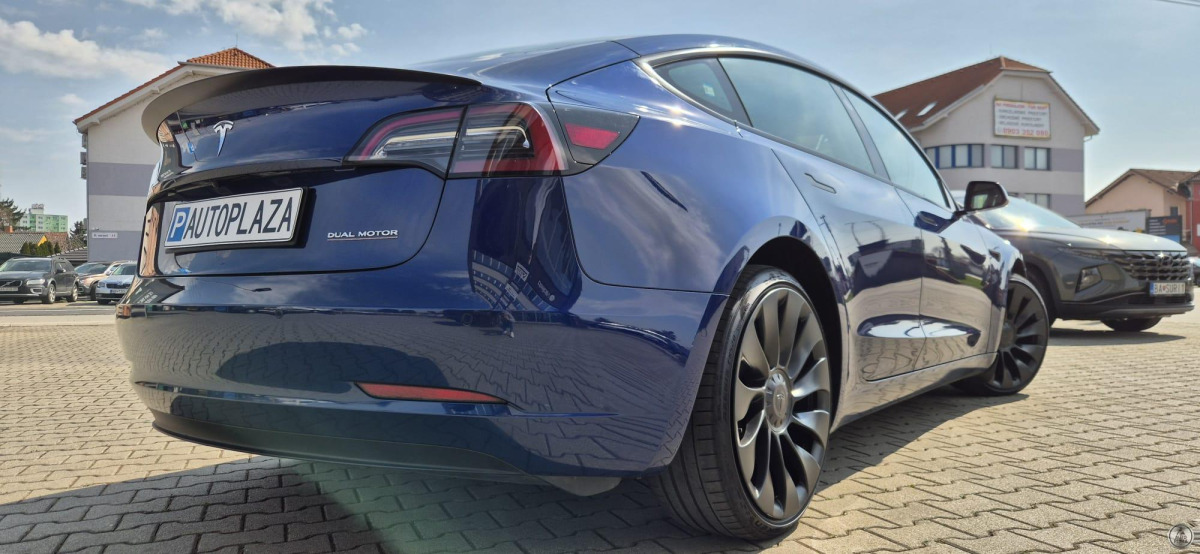 Tesla Model 3 Performance Dual Motor AWD