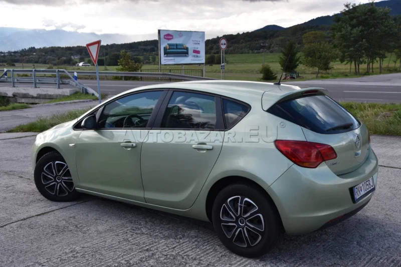 Opel Astra Classic III 1.7 CDTi 110k