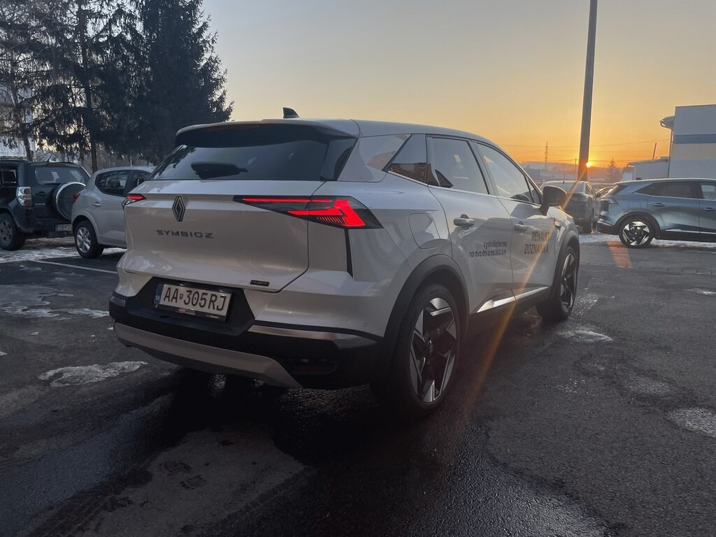 Renault Symbioz Iconic Full Hybrid E-Tech160