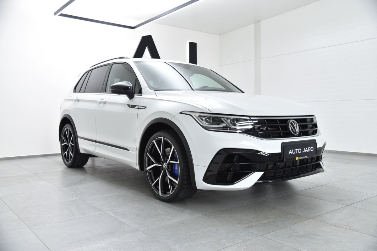 Volkswagen Tiguan 2.0 TSI R 4motion DSG, DCC, IQ Light, 360kam, 4vyhr. sed.