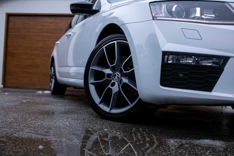 Škoda Octavia Combi RS 4x4 2017 2.0 TDI 135kW