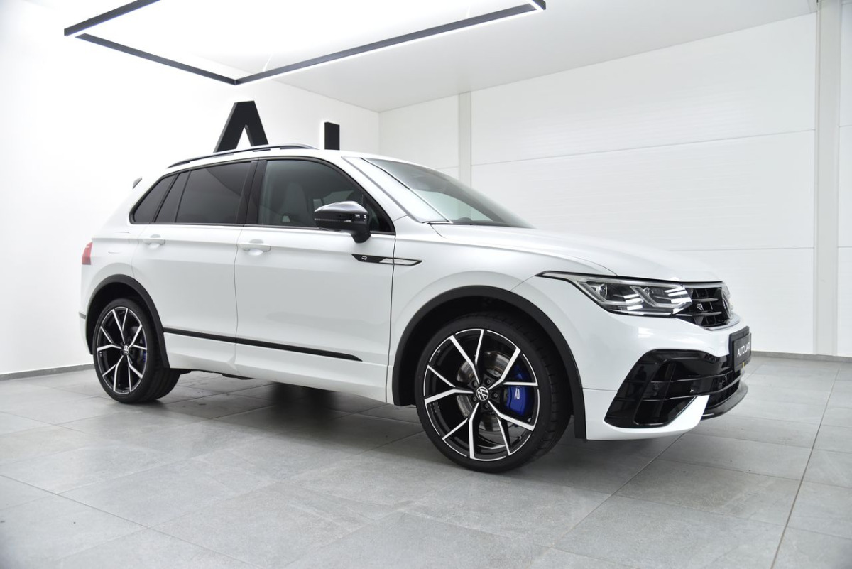 Volkswagen Tiguan 2.0 TSI R 4motion DSG, DCC, IQ Light, 360kam, 4vyhr. sed.
