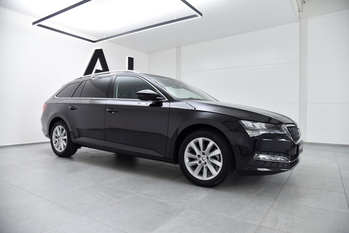 Škoda Superb Combi 2.0 TDI Style DSG, ACC, Lane assist, Kamera, Ťažné, LED