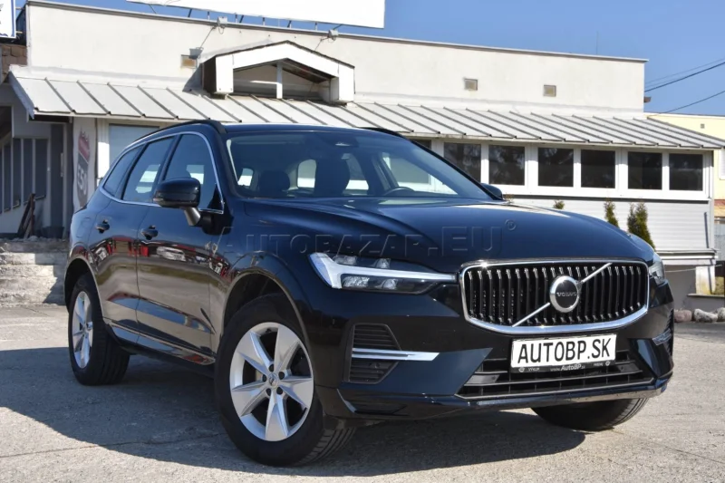 Volvo XC60 2.0 B4 mHEV Core AWD A/T