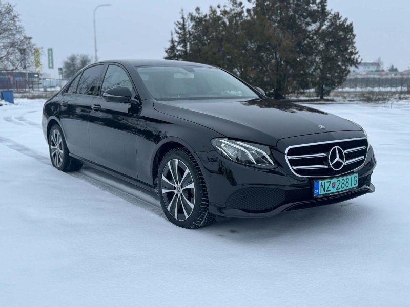 Mercedes-Benz E 300 e