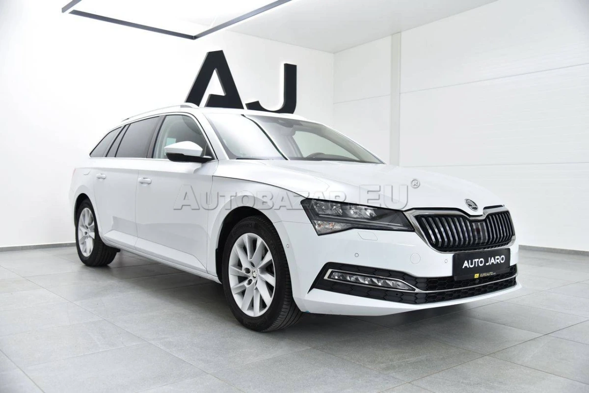 Škoda Superb Combi 2.0 TDI Style DSG, ACC, Lane Assist, LED, Mŕtvy uhol, Kamera
