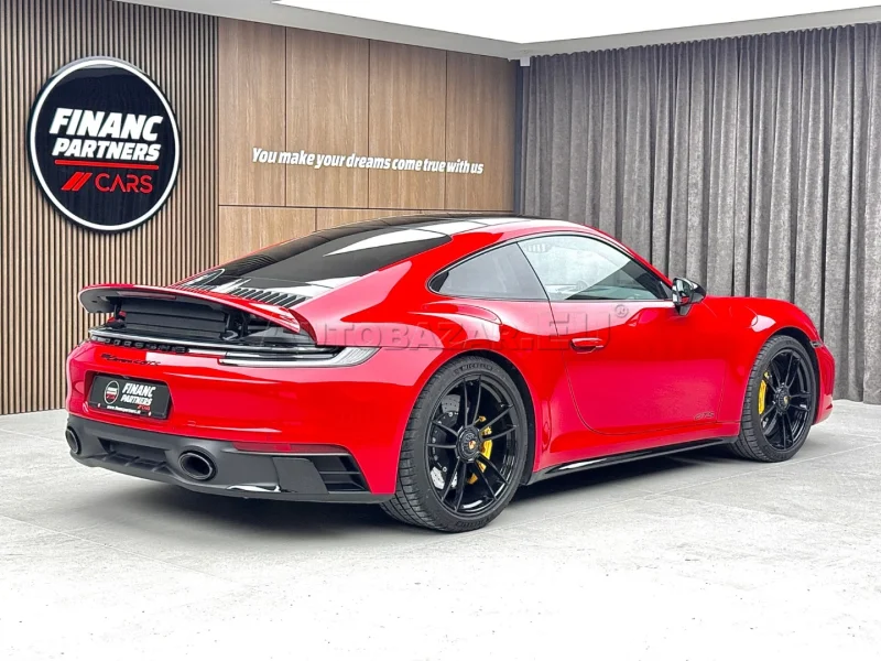Porsche 911 Carrera 4 GTS Coupé 992
