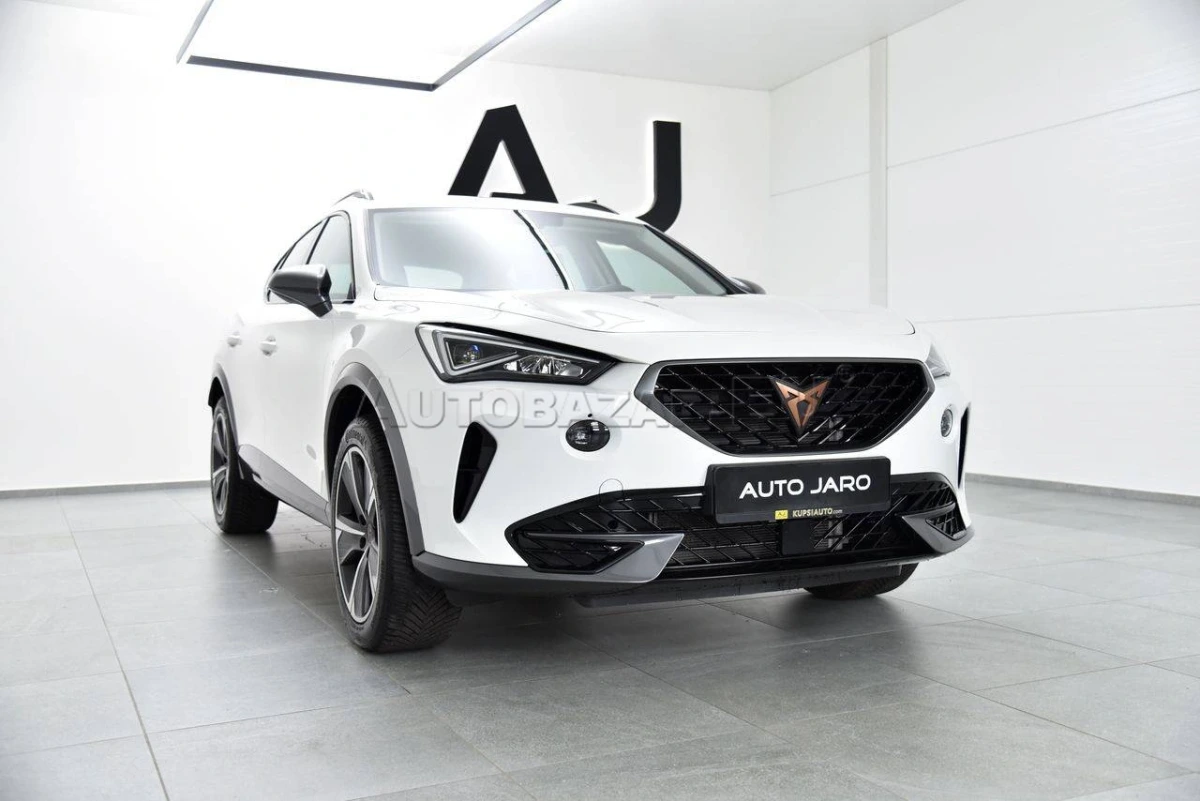 Cupra Formentor 1.5 TSI, LED, Ambient, ACC, Lane Assist, Ťažné, Keyless