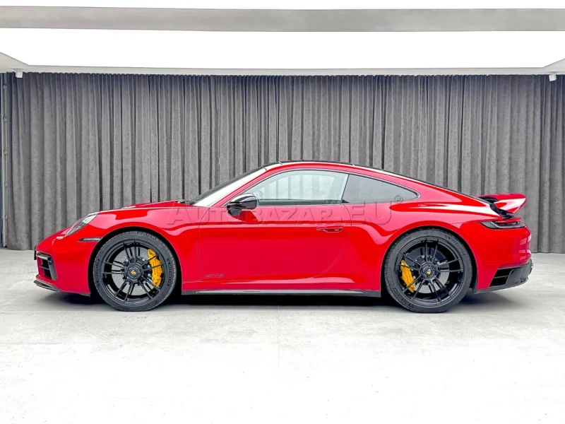Porsche 911 Carrera 4 GTS Coupé 992