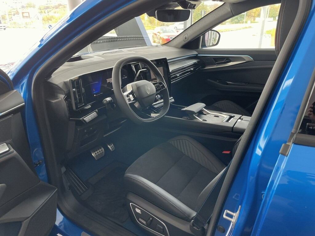 Renault Rafale atelier Alpine hyper hybrid E-Tech 4x4 300