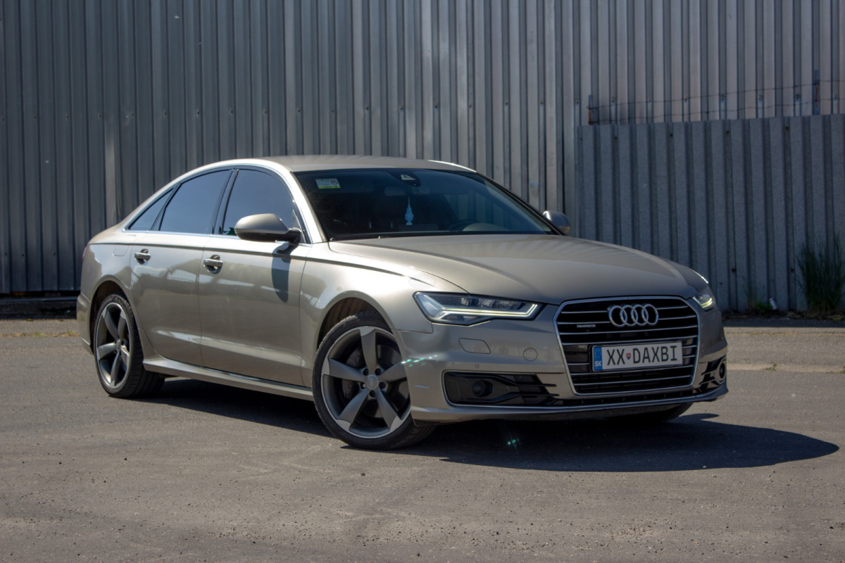 Audi A6 3.0TDI 200KW CARAT Beige Metalic