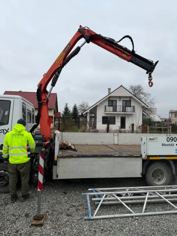 Iveco  Eurocargo s hydraulickou rukou