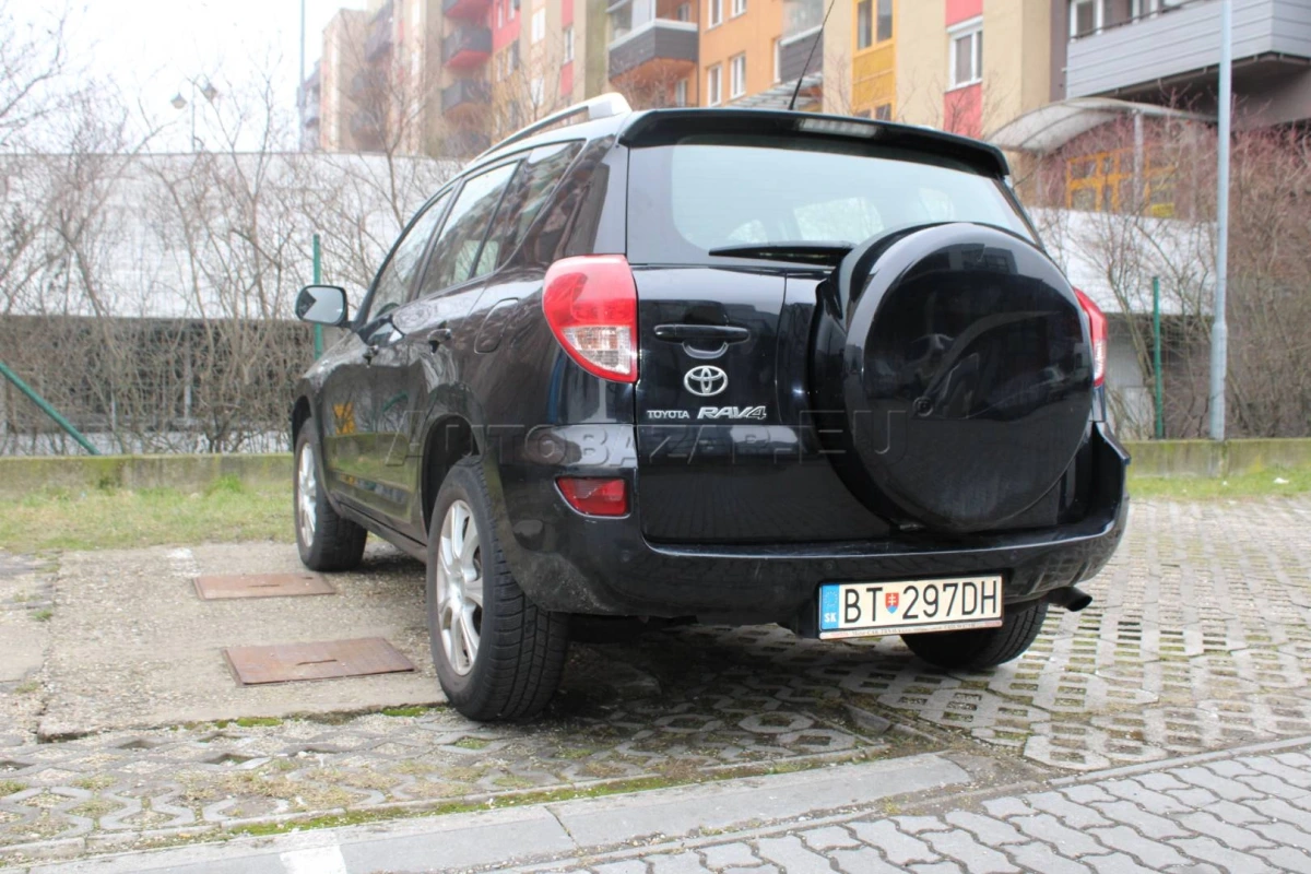 Toyota RAV4 2.2 D-4D 135 Base