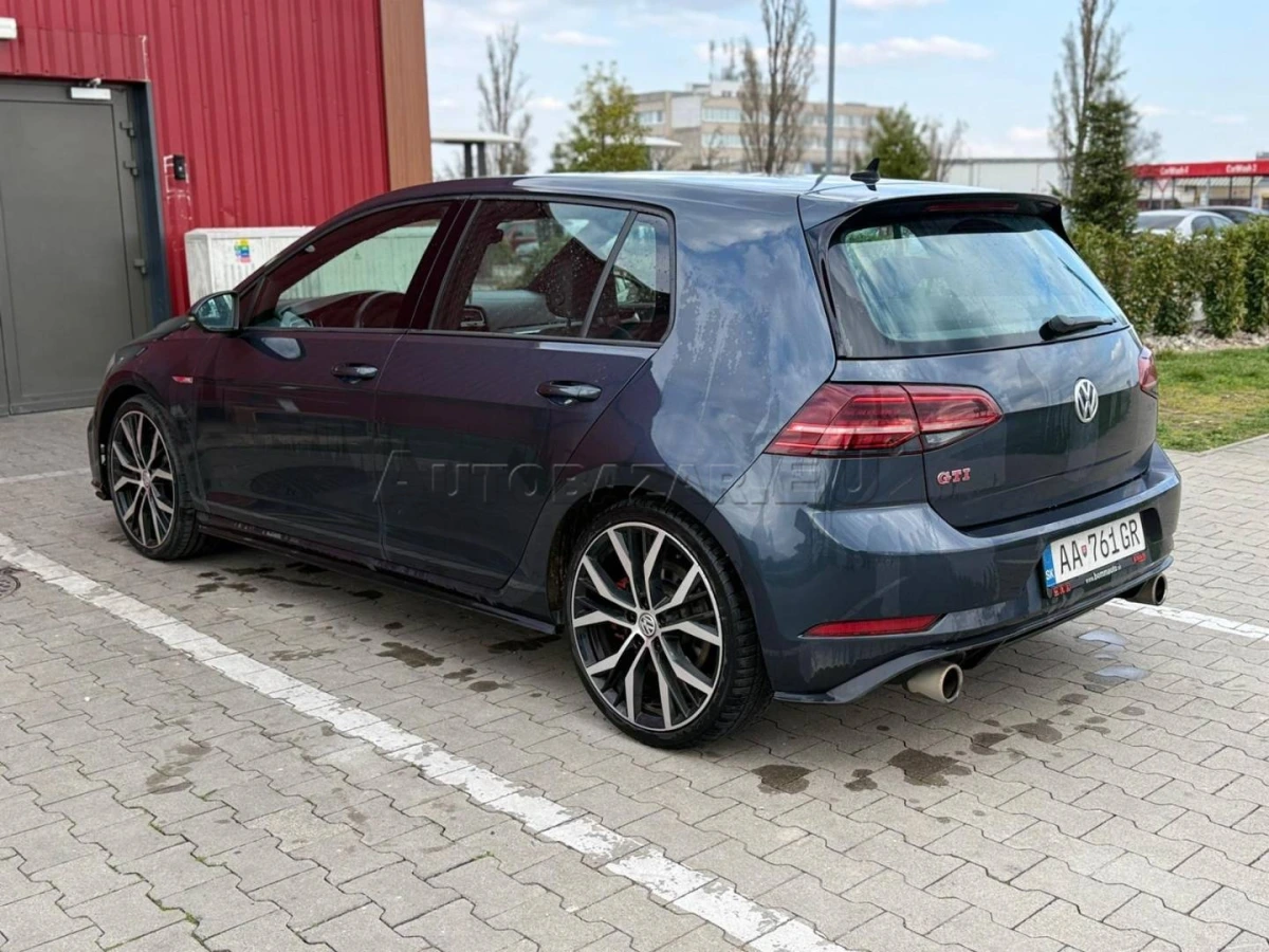 Volkswagen Golf GTI "Performance" 2.0 TSI DSG