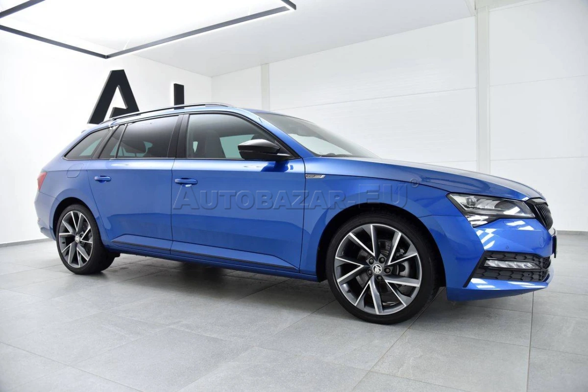 Škoda Superb Combi 2.0 TDI Sportline 4x4 DSG, ACC, DCC, Ambient, 4x Vyhr.sedadla