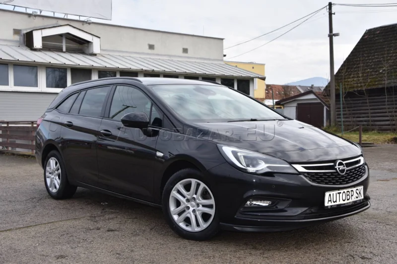 Opel Astra Sport Tourer ST 1.6 CDTI 136k Dynamic AT6