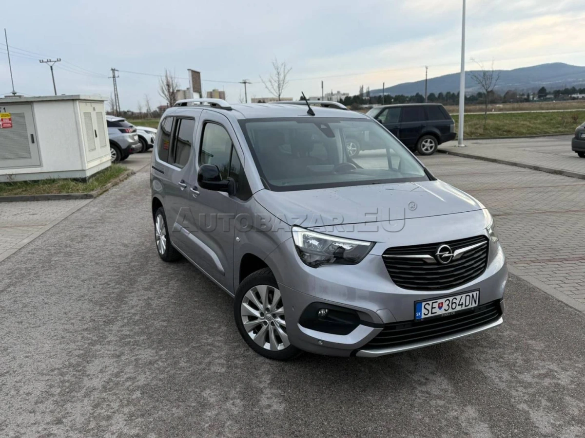 Opel Combo Life 1.2 Turbo 130k Elegance Plus AT8