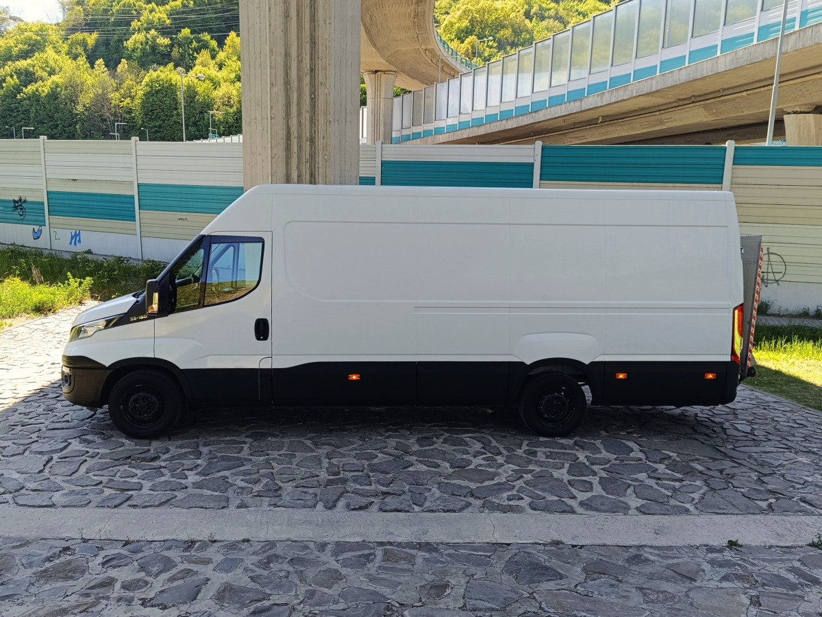 Iveco Daily 2.3 HPI 35S16 + ZDVÍHACIA PLOŠINA