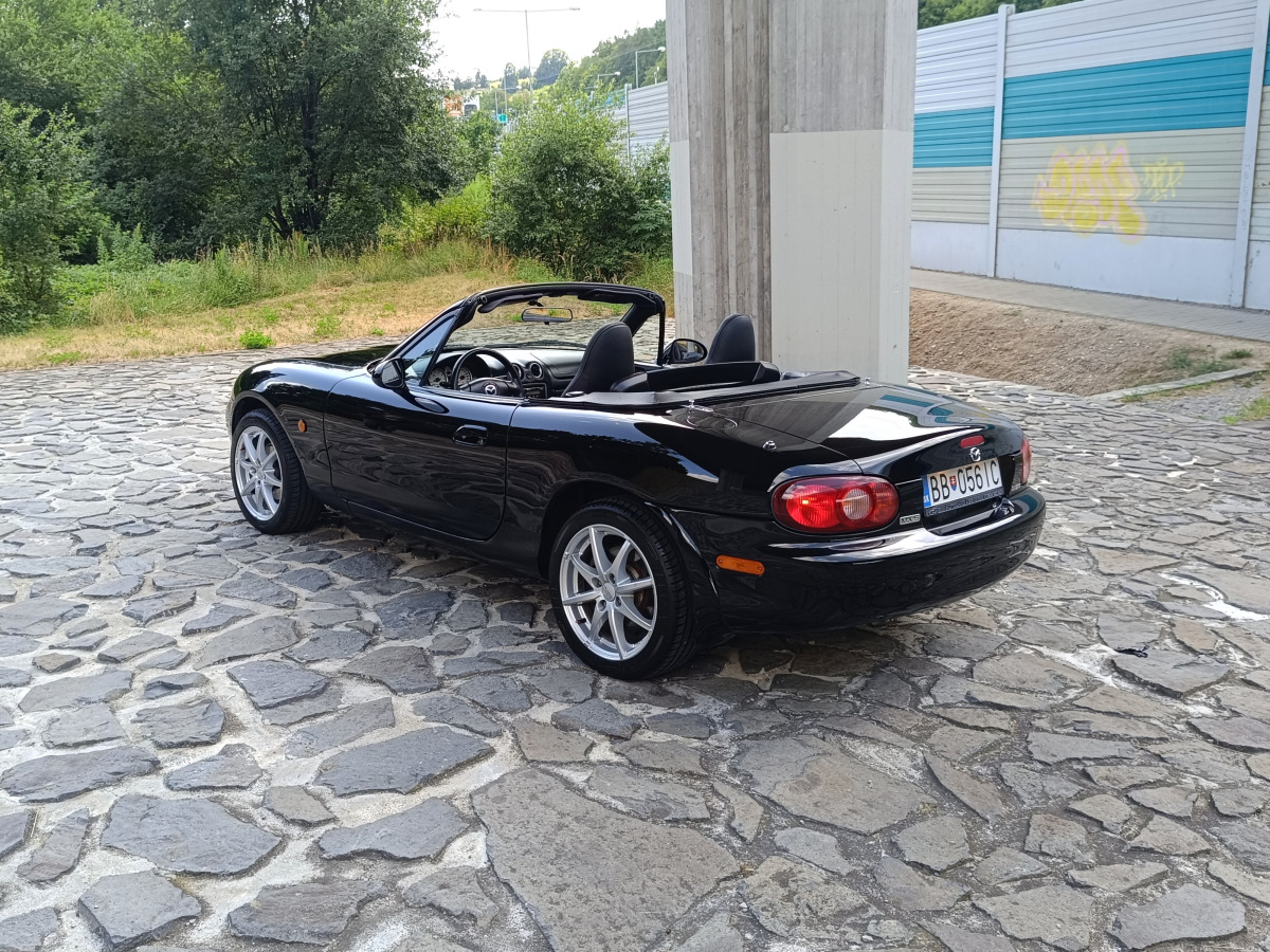 Mazda MX-5 1.6i 16V