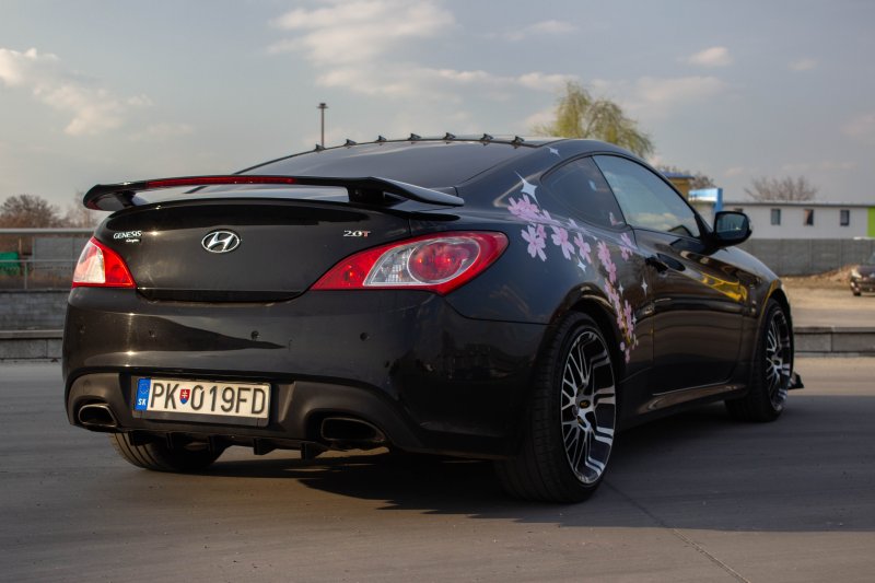 Hyundai GENESIS Coupe AJ NA SPLÁTKY