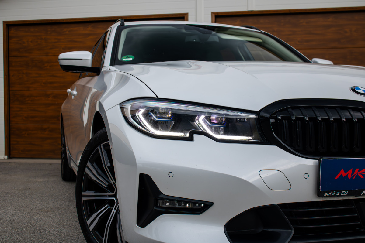 BMW Rad3 Touring 320d xDrive mHEV 140kW 2022 M Sport WEBASTO - Možný odpočet DPH