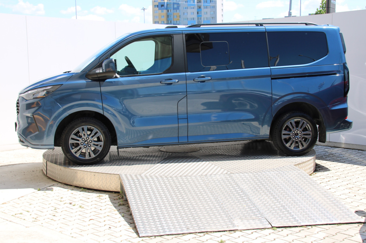 Ford Tourneo Custom 2.0 TDCi 125kW AT/ 8