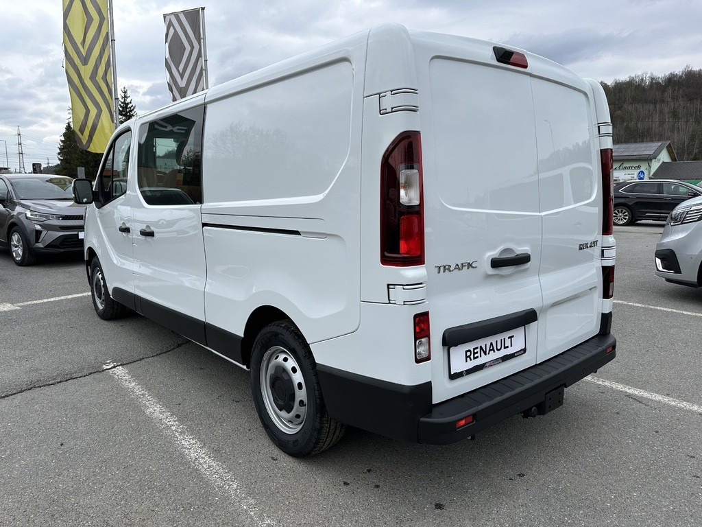 Renault Trafic L2H1P2 dCi 150 Extra dvojkabína 6 miest GSR2