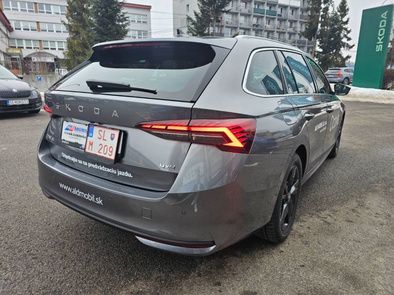 Škoda Octavia Combi Top Selection 2.0 TSI 150,00 kW 7-stup. automat. 4x4