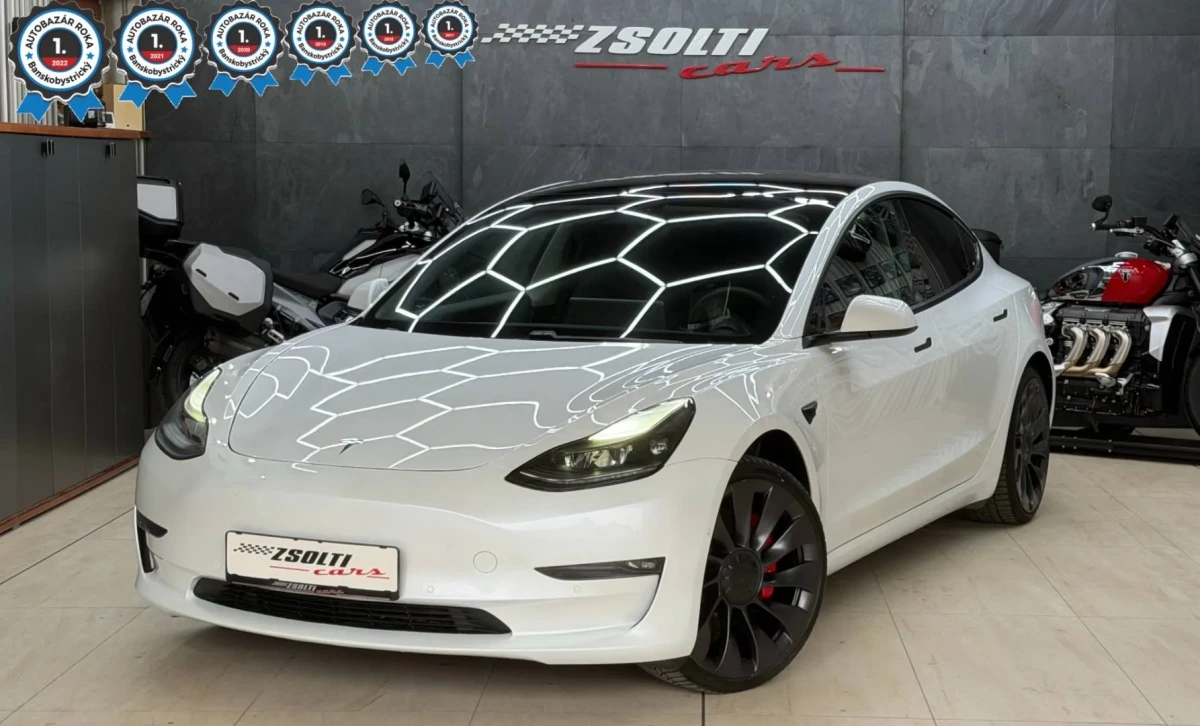 Tesla Model 3 Performance 82kWh AWD