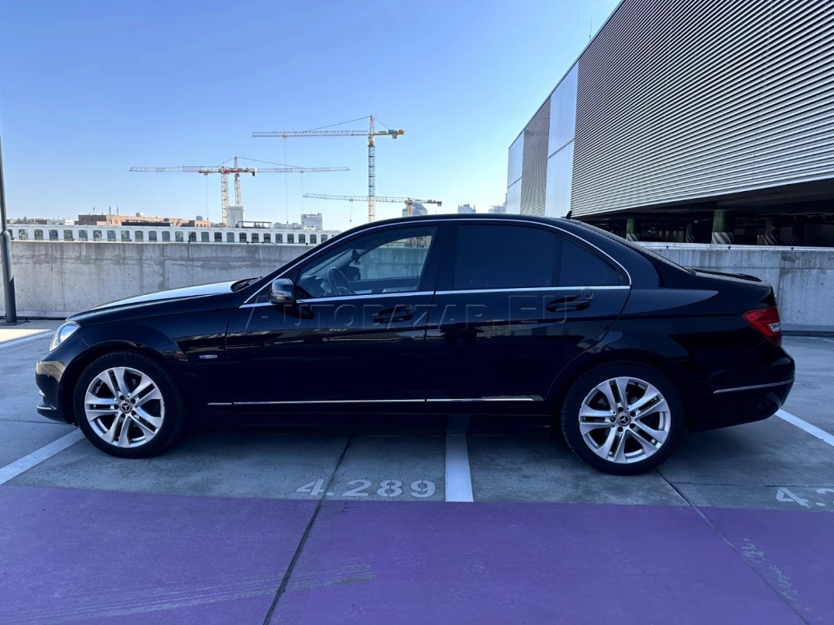 Mercedes-Benz C trieda Sedan 200 CDI BlueEFFICIENCY Avantgarde A/T