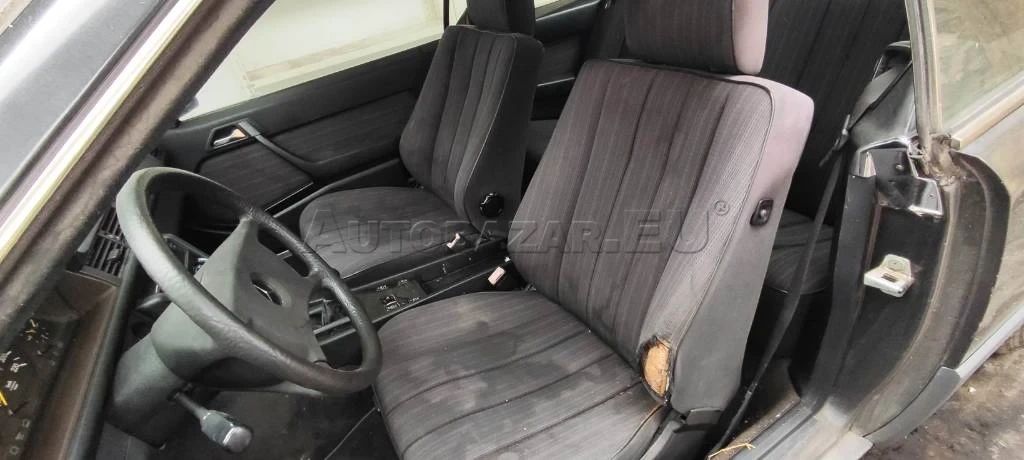 Mercedes-Benz E trieda Kupé CE230